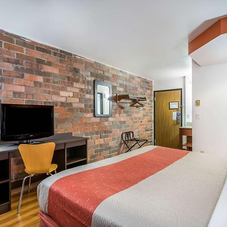 Motel 6-Madison, Wi - East エクステリア 写真