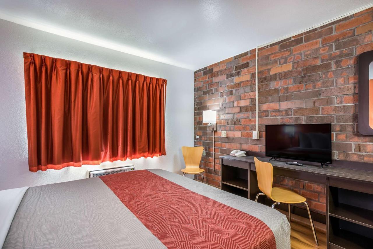 Motel 6-Madison, Wi - East エクステリア 写真