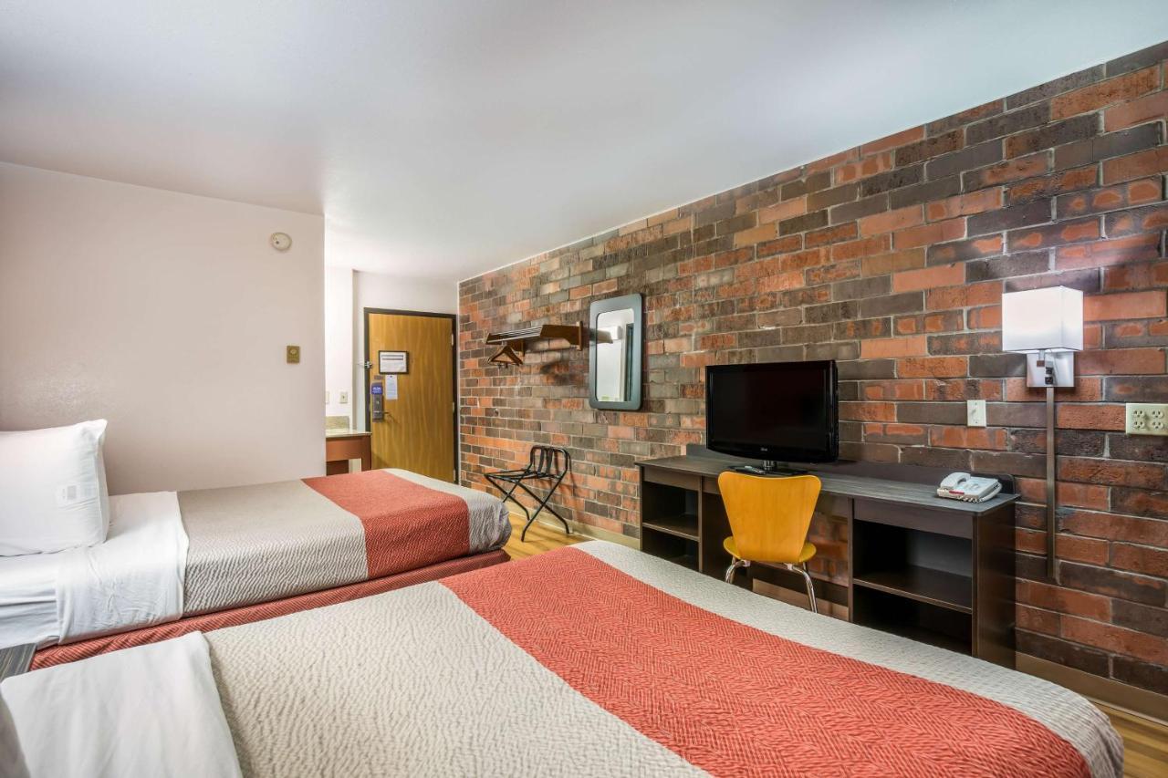 Motel 6-Madison, Wi - East エクステリア 写真