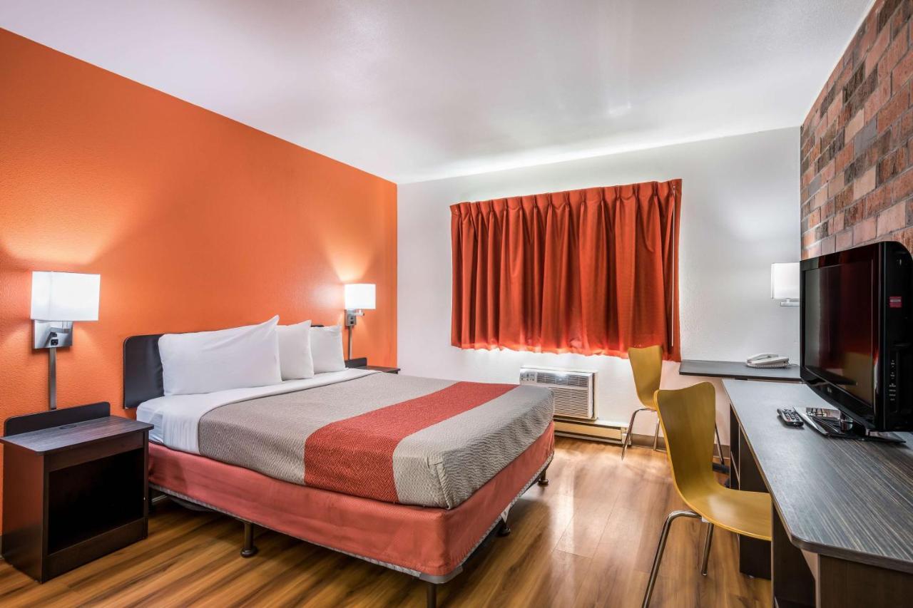 Motel 6-Madison, Wi - East エクステリア 写真