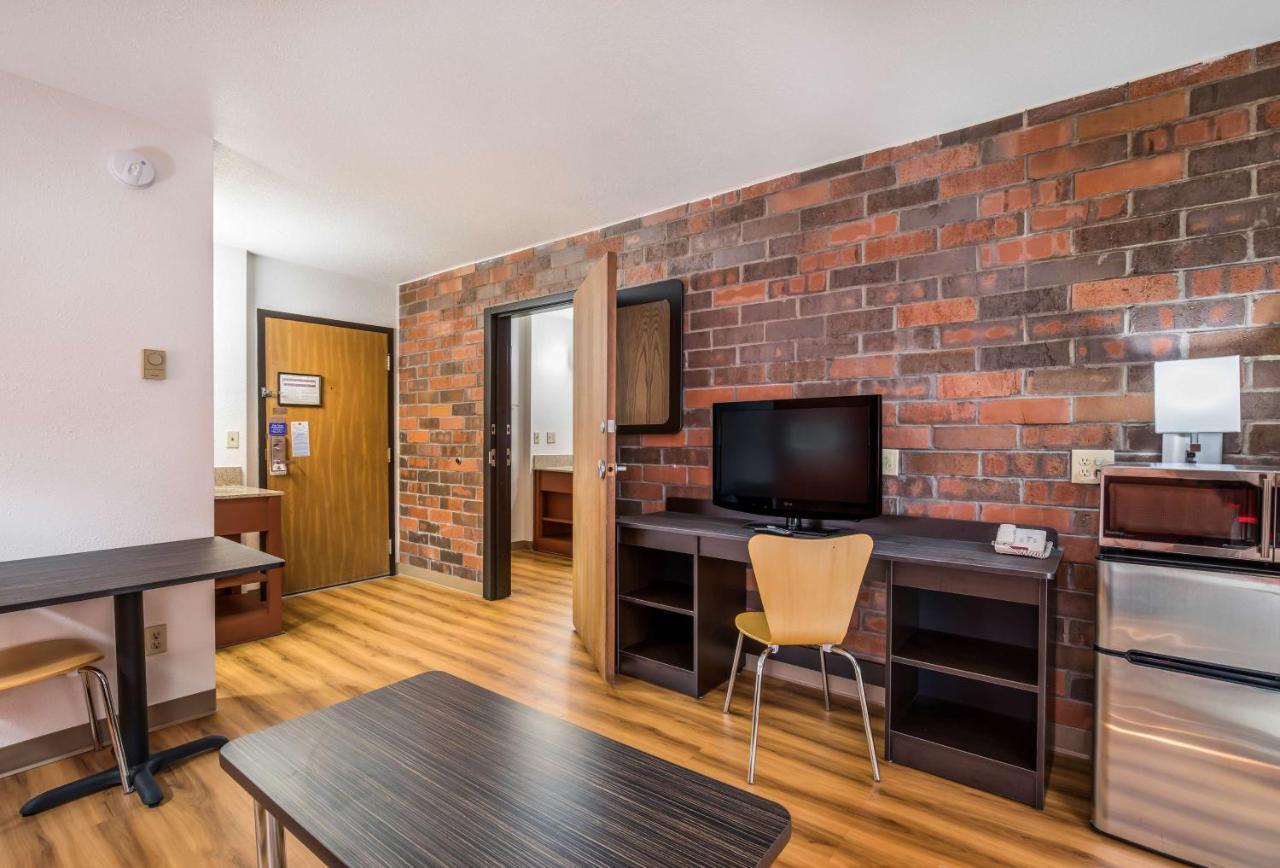 Motel 6-Madison, Wi - East エクステリア 写真