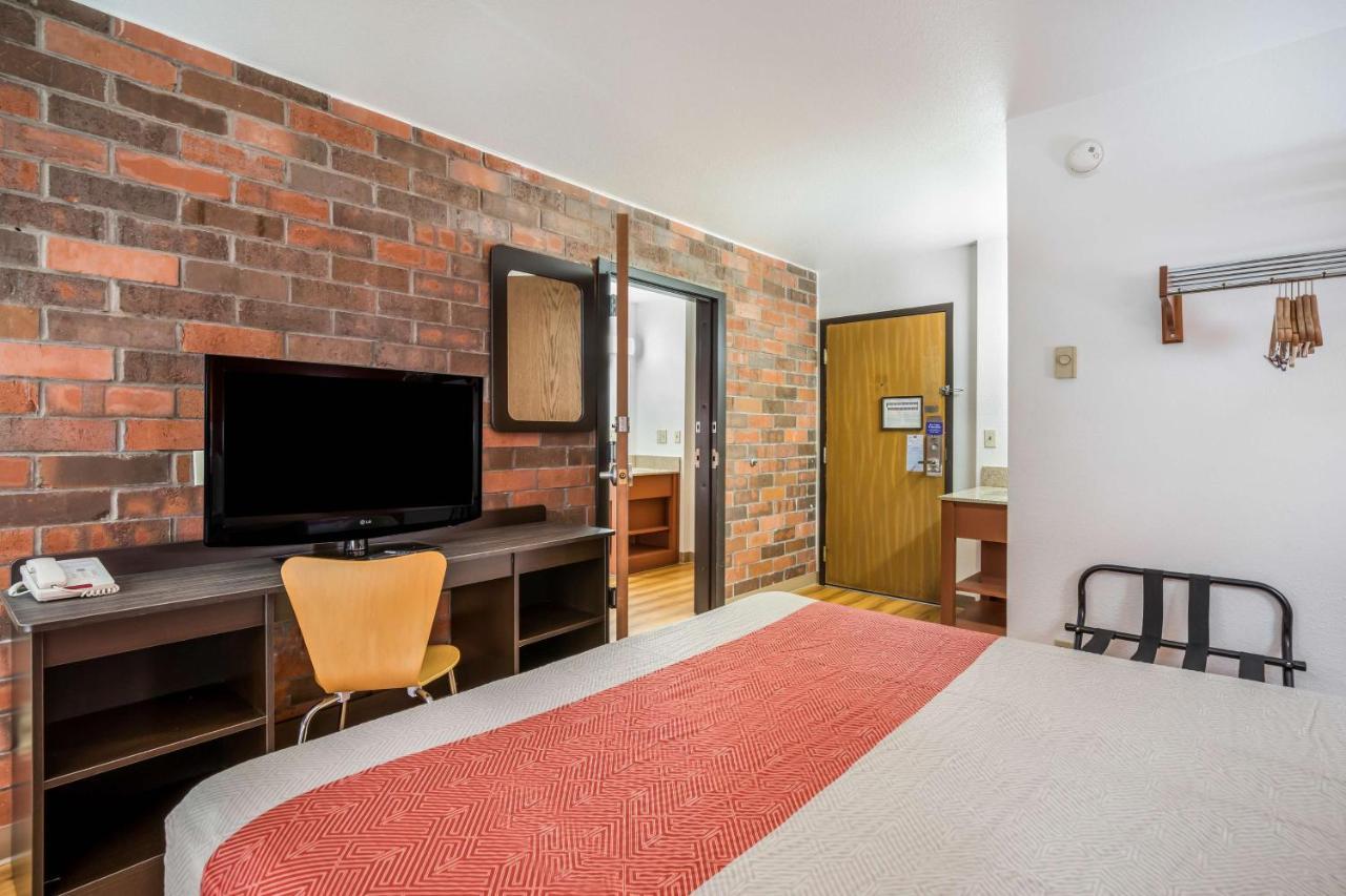 Motel 6-Madison, Wi - East エクステリア 写真
