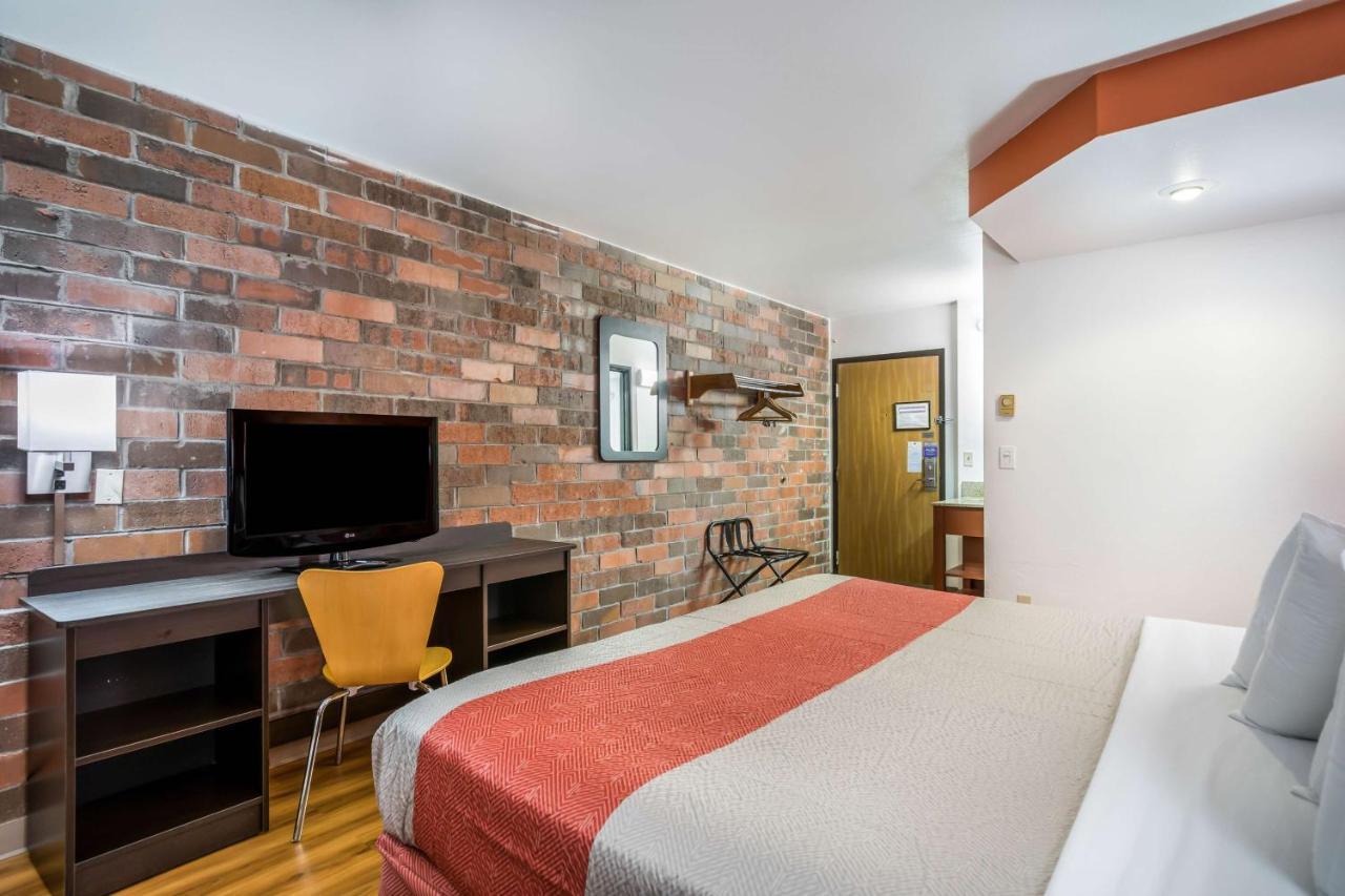 Motel 6-Madison, Wi - East エクステリア 写真