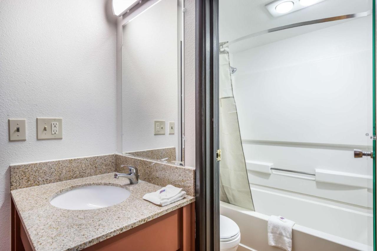 Motel 6-Madison, Wi - East エクステリア 写真